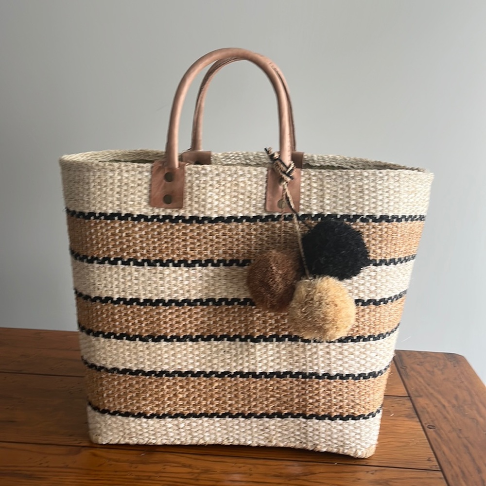 BRAND NEW Mar Y Sol tote